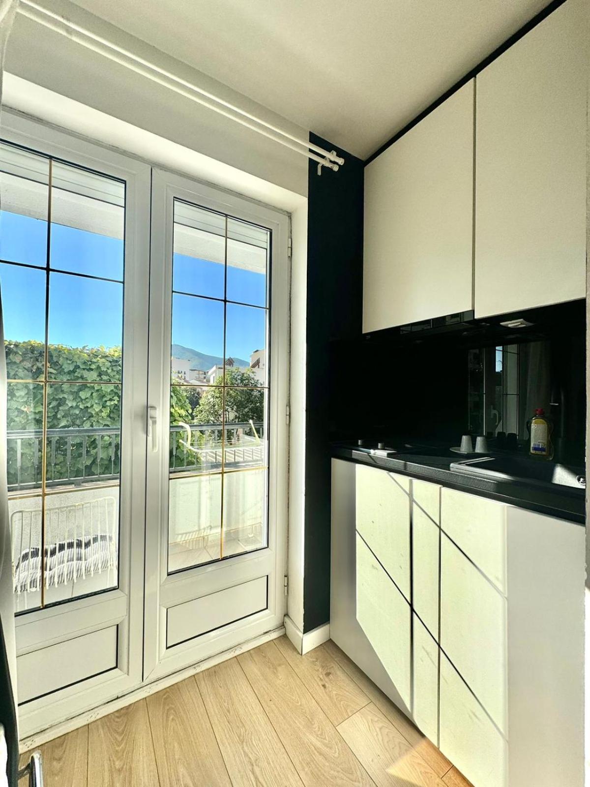 Apartmani Terminal Budva Ngoại thất bức ảnh